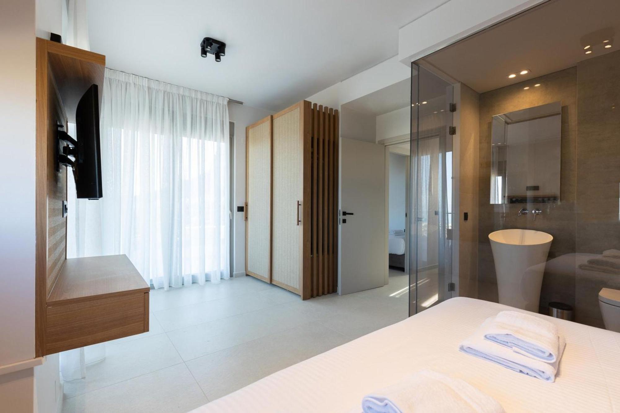 Luxury Villa U Kokkini Hani Exterior foto